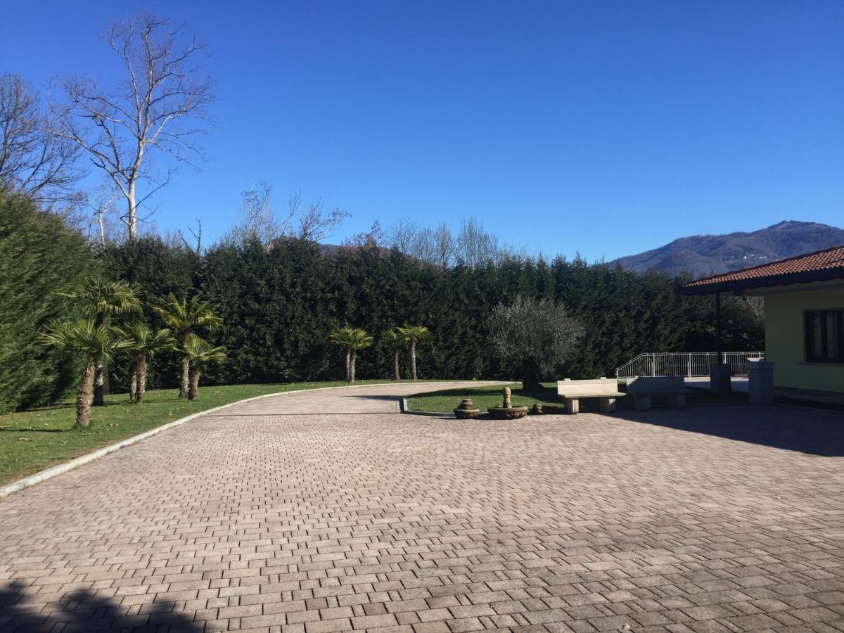 Villa Althea Ronago ภายนอก รูปภาพ