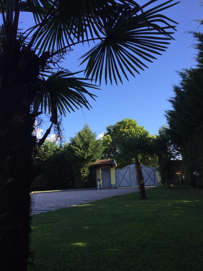 Villa Althea Ronago ภายนอก รูปภาพ